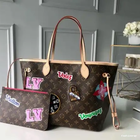 Fashionrepsfam ru 19T1L0044 Bags LV 0629